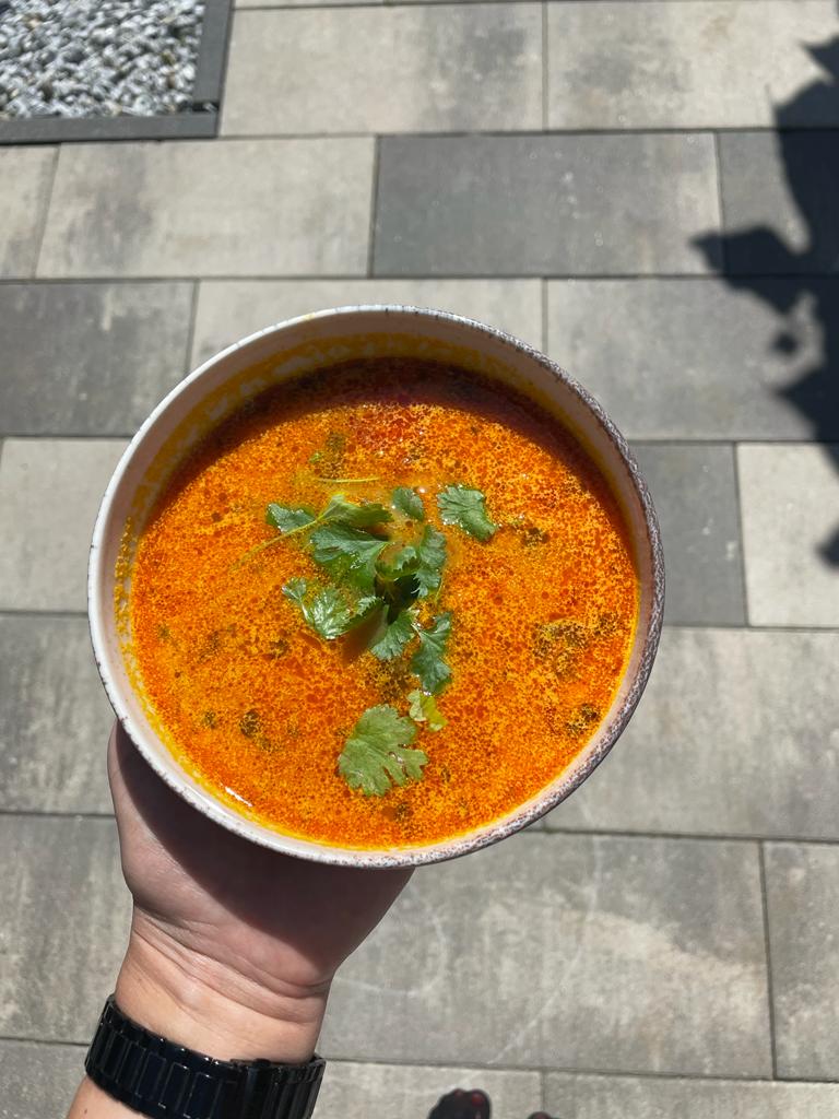 Zupa curry z soczewicy